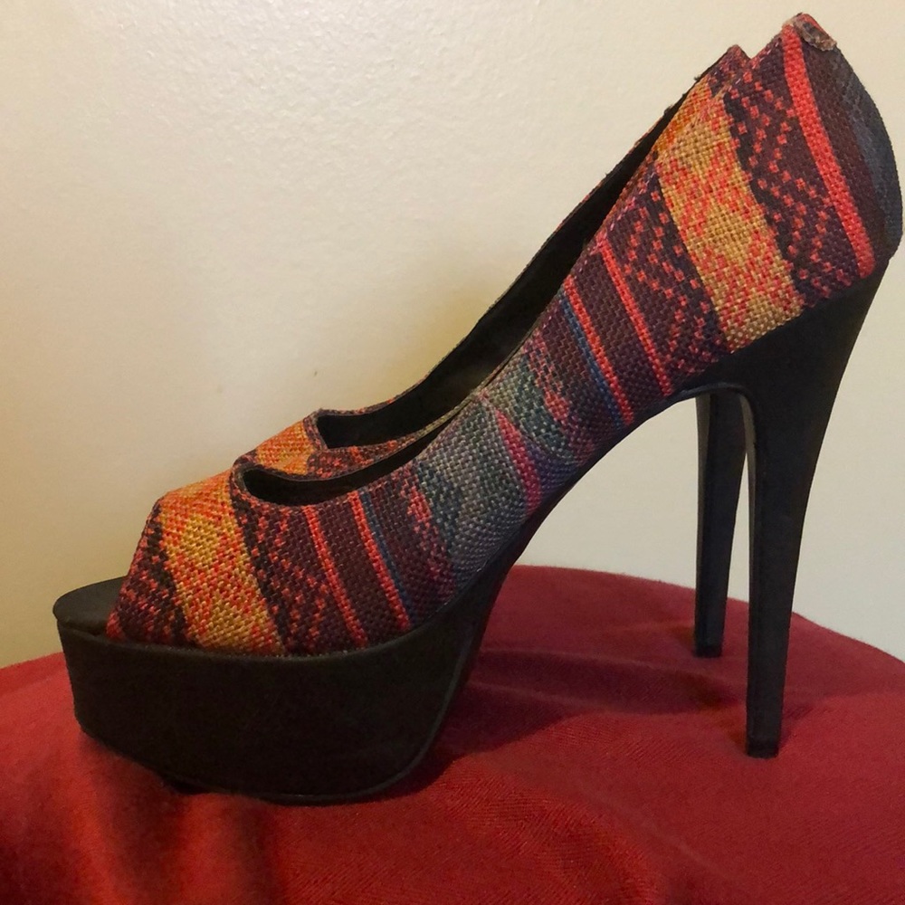Tribal Print Platform Pumps
